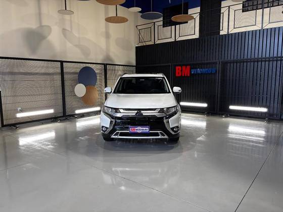 MITSUBISHI OUTLANDER 2.0 MIVEC GASOLINA GLS AUTOMÁTICO